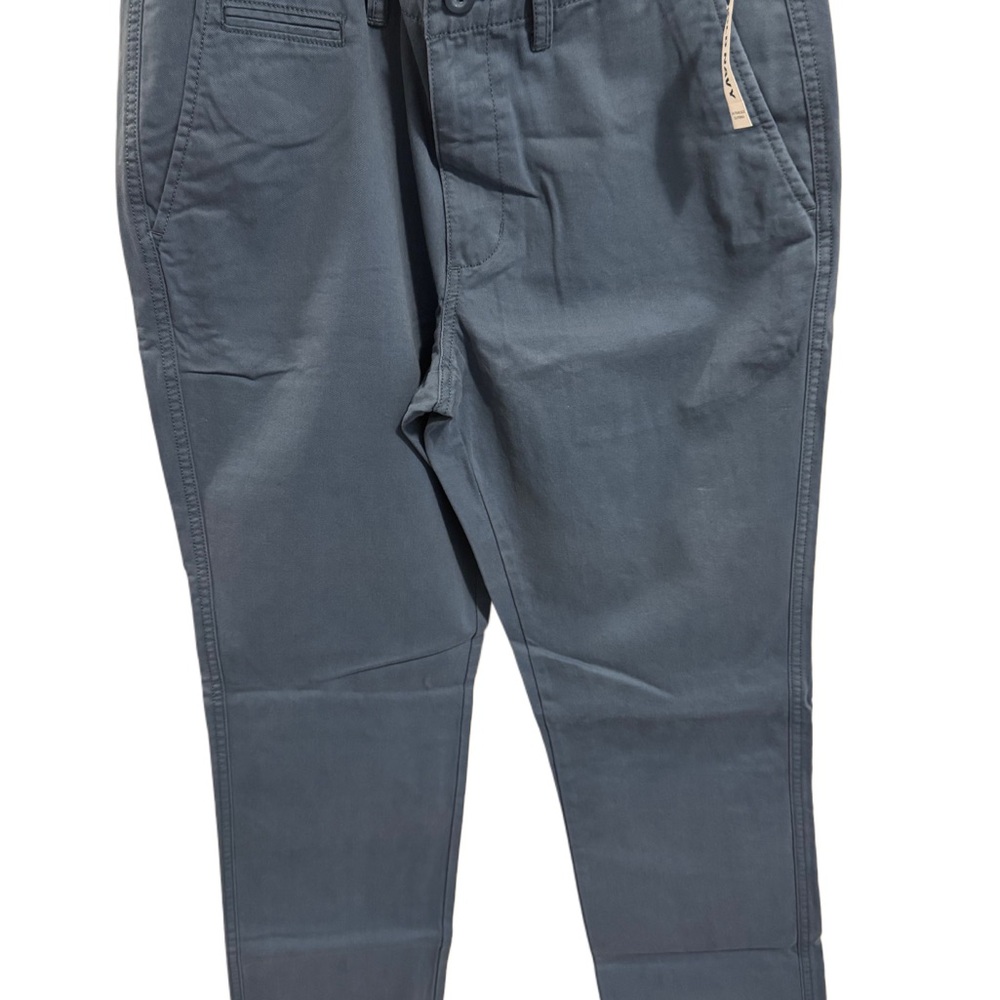 Old Navy Mens Size 32/32 Blue Chinos Versatile Cotton Blend